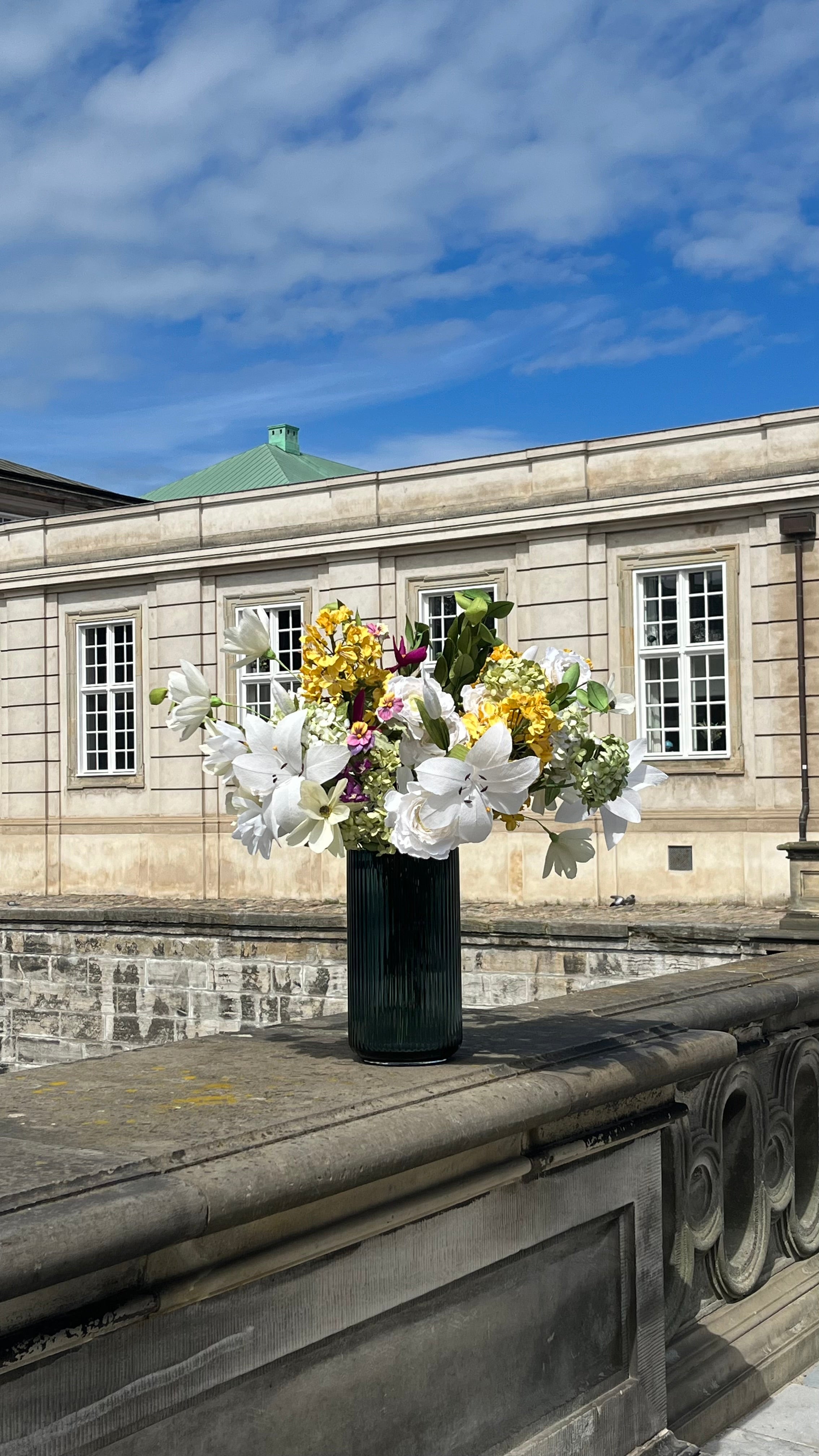 stor evighedsbuket af papirblomster